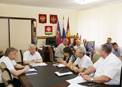 РЕАЛИЗАЦИЮ ПРОЕКТА «ФОРМИРОВАНИЕ КОМФОРТНОЙ ГОРОДСКОЙ СРЕДЫ» ОБСУДИЛИ НА КРАЕВОМ СОВЕЩАНИИ